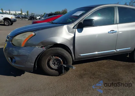 2013 Nissan Rogue S z USA, uszkodzony, nr VIN JN8AS5MV9DW133199